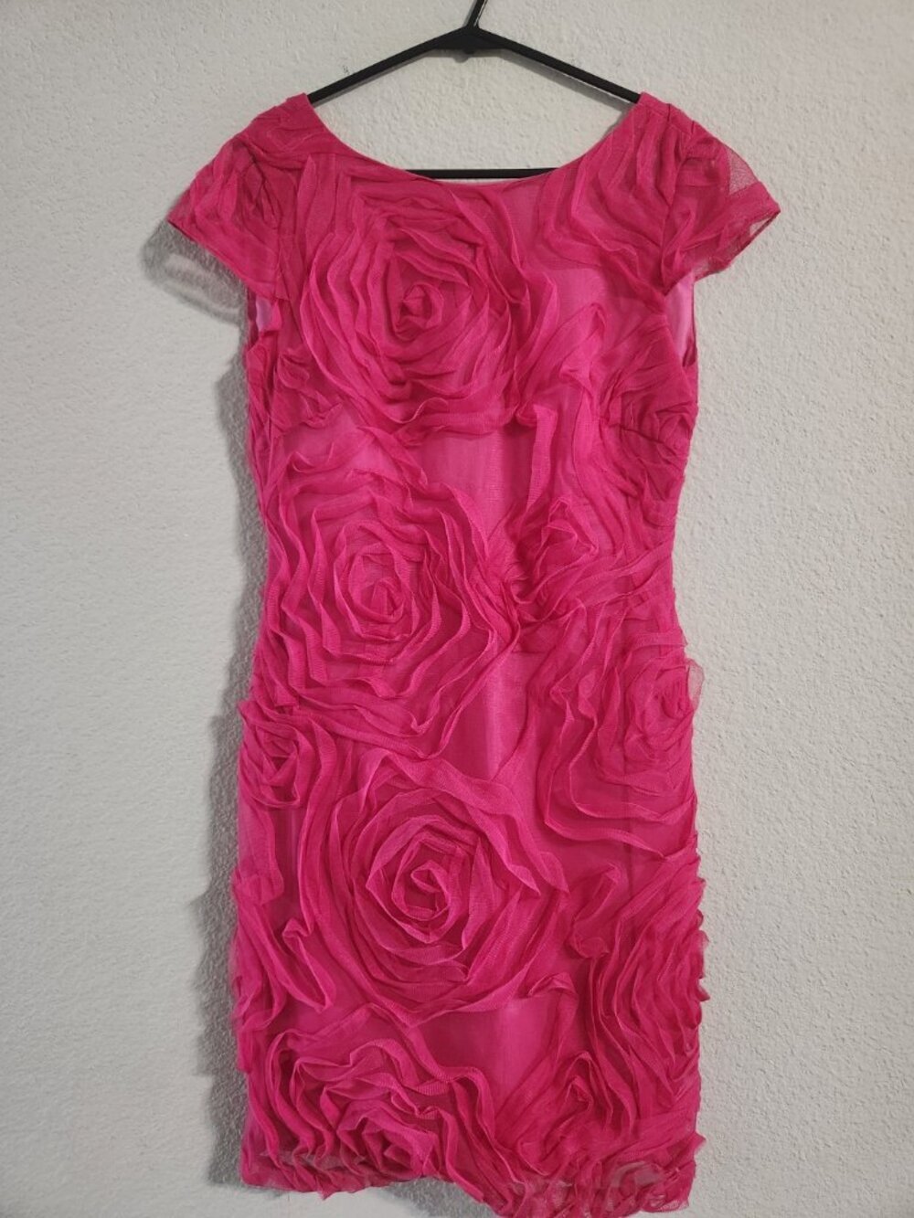 Antonio Melani Mini Dress Lace Applique Fuchsia Rosette Floral design size 0